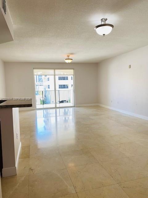 118 Zamora Ave # 409 — Photo 3