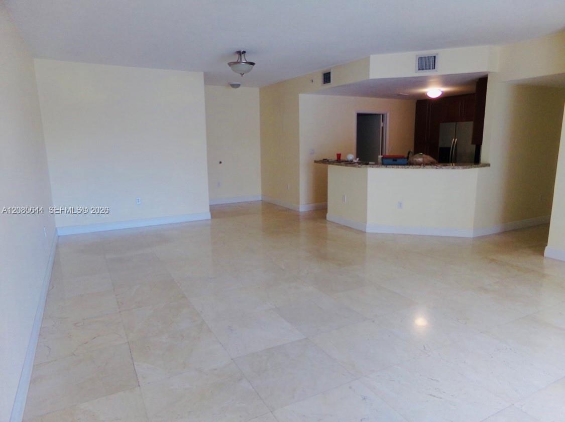 118 Zamora Ave # 409 — Photo 4