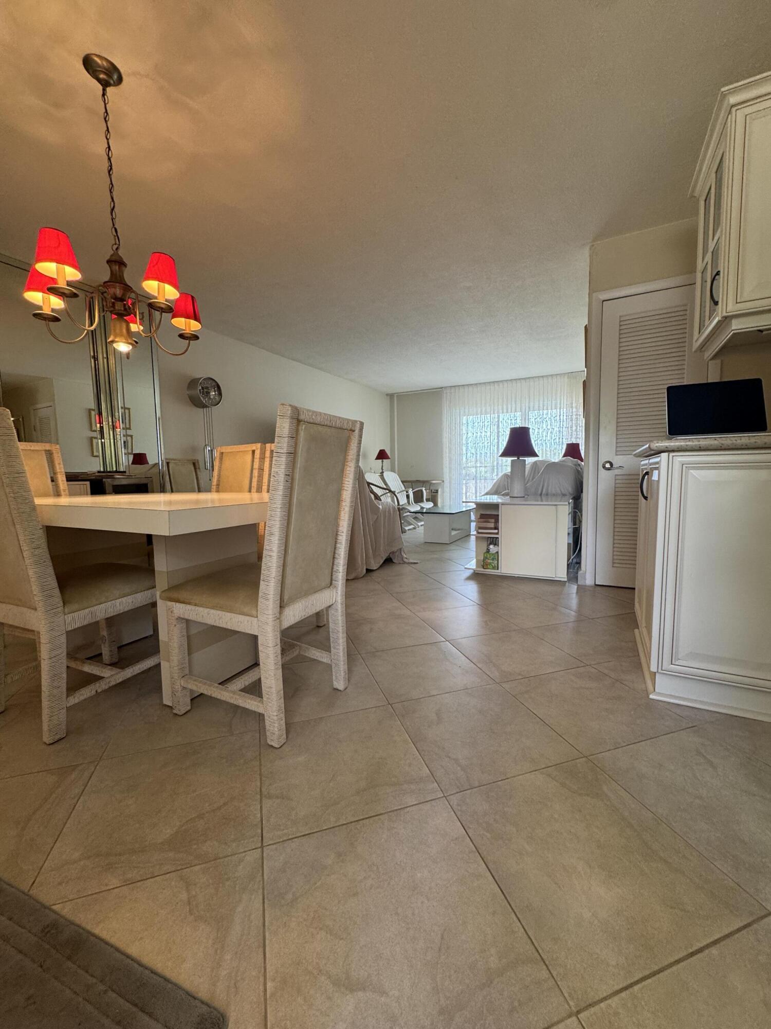 220 Kings Point Drive # 210, Sunny Isles Beach FL 33160
