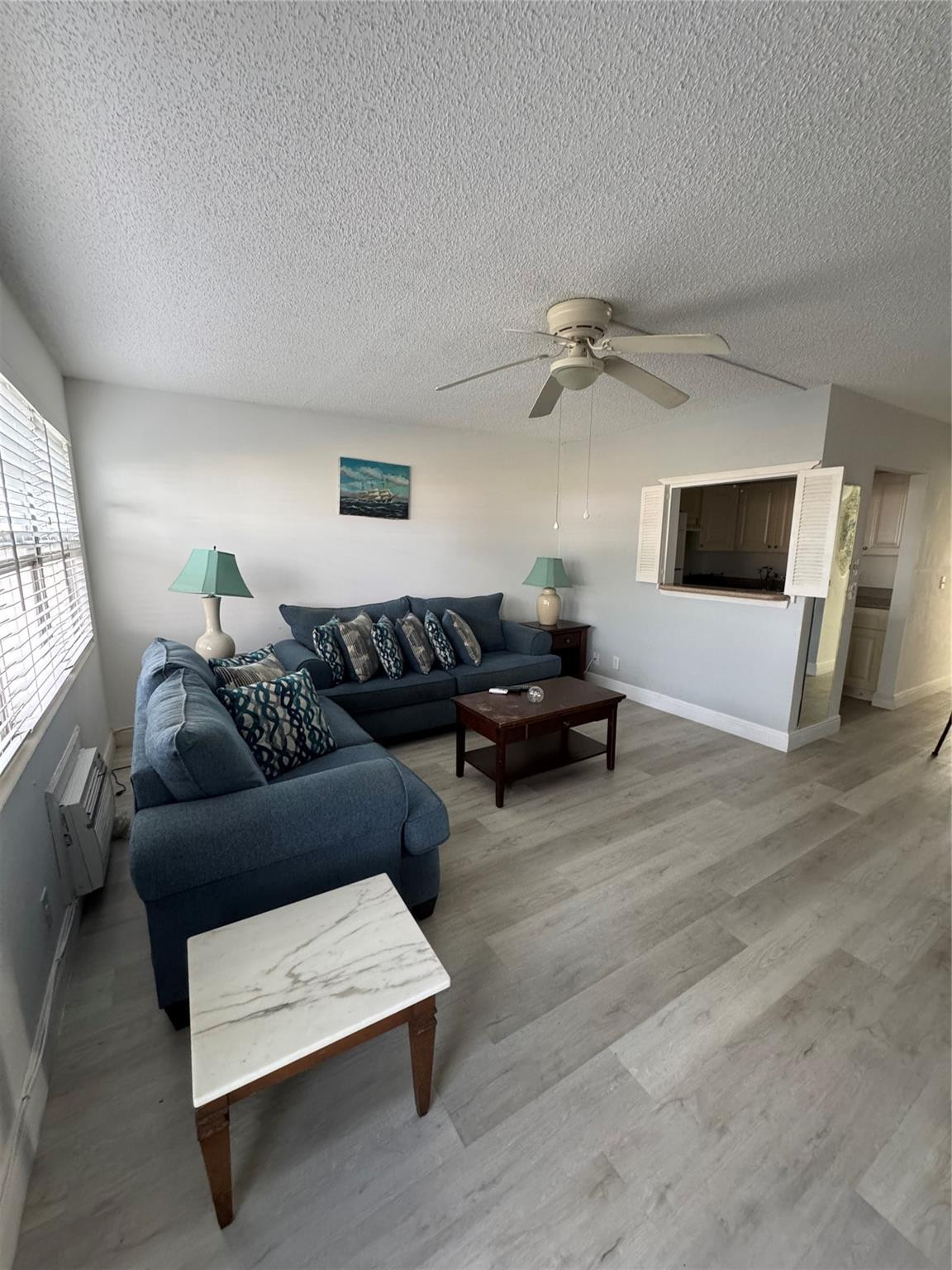 295 Newport T # 295 — Photo 4