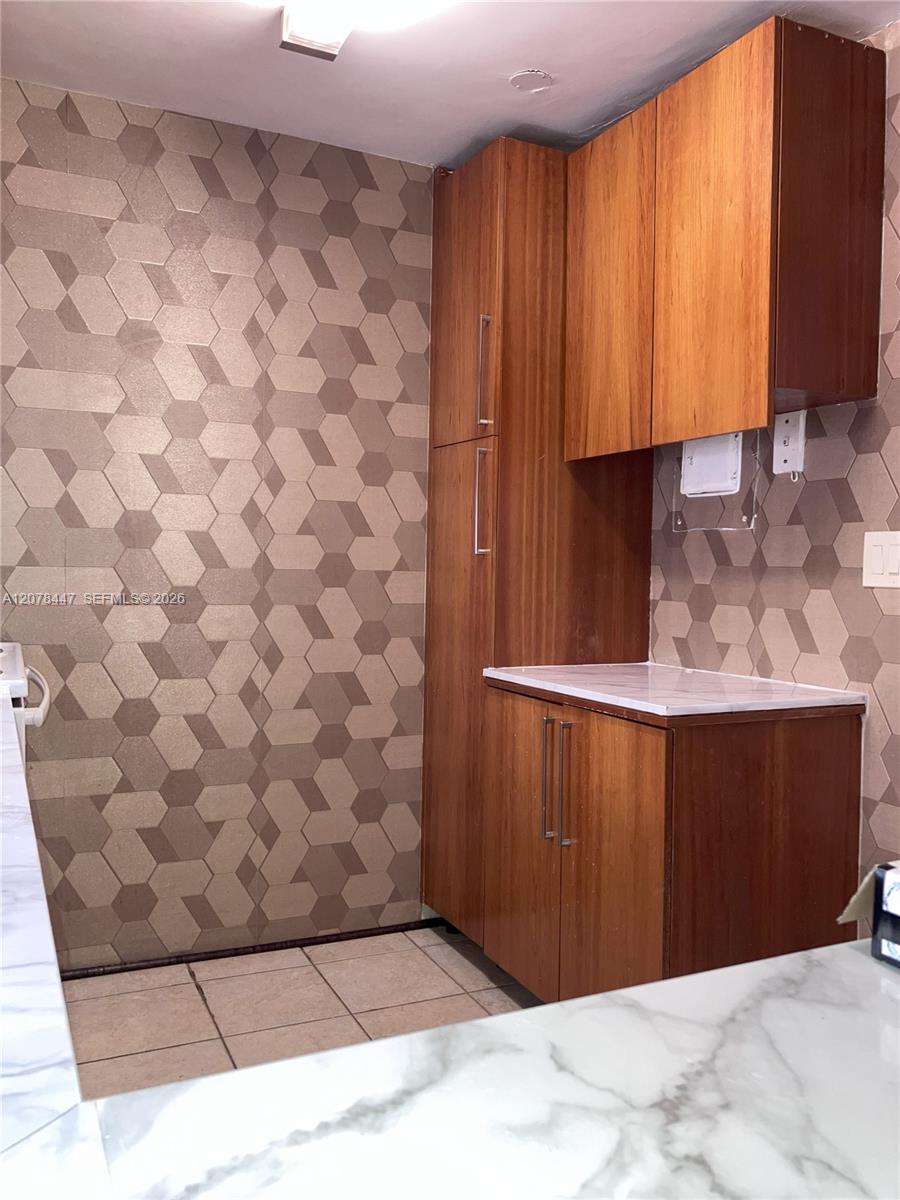 17011 N Bay Rd # 205 — Photo 5