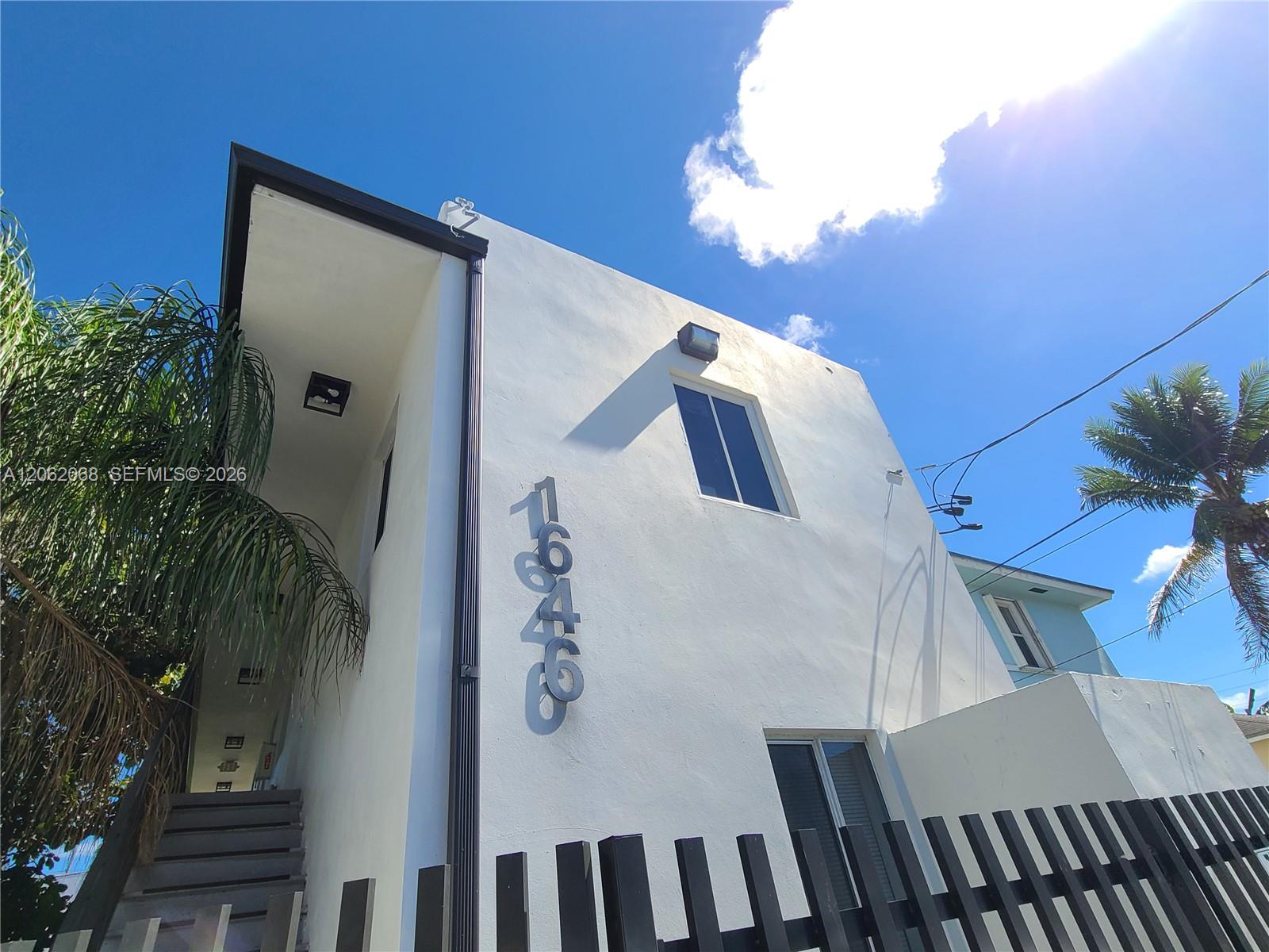 1646 NW 1st Pl # 2, Miami FL 33136