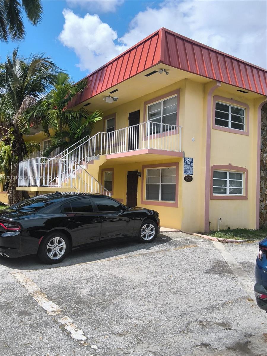 1826 Cleveland St # 6, Hollywood FL 33020