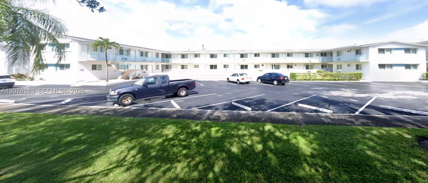 3525 Tyler St # 9 — Photo 4