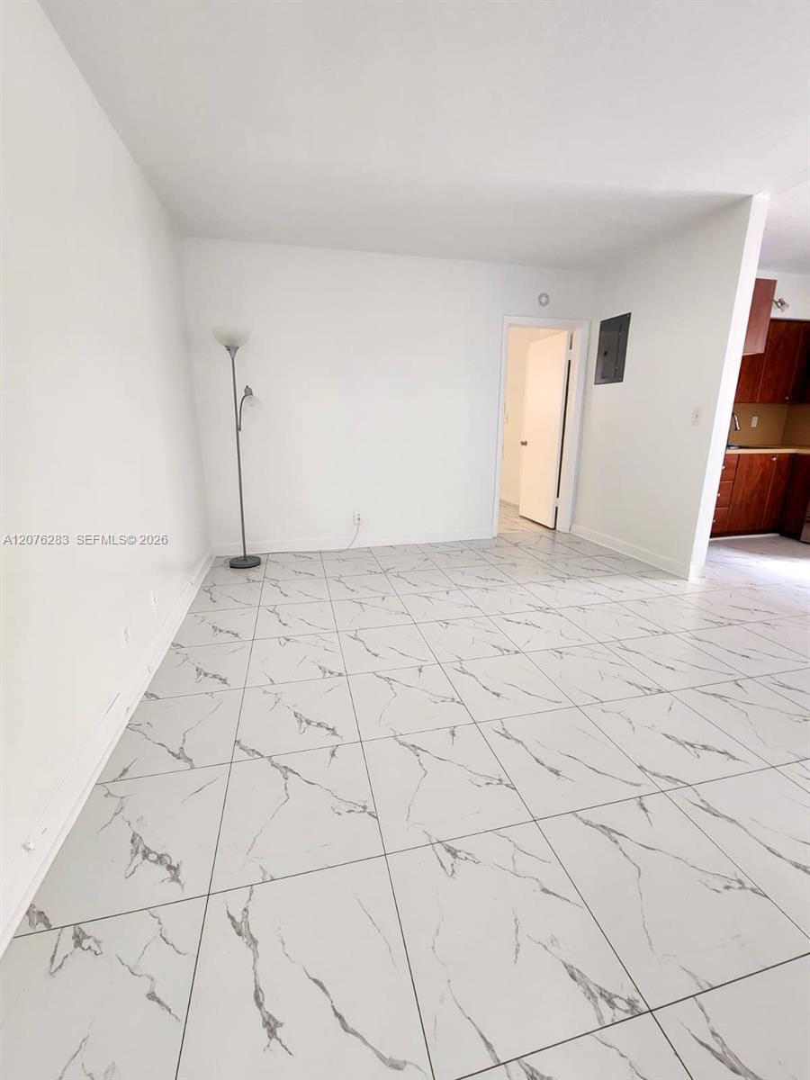 3525 Tyler St # 9 — Photo 5