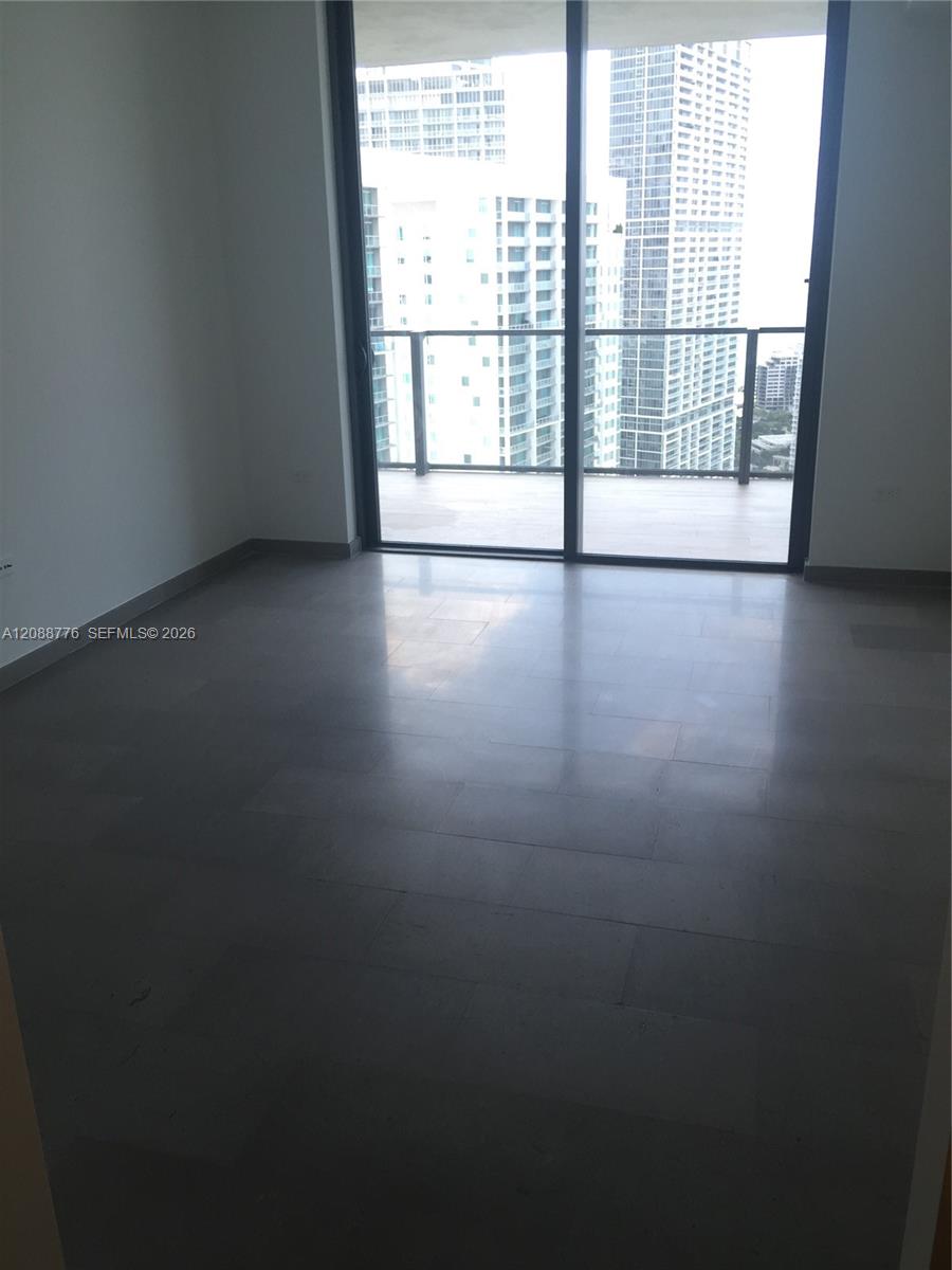 68 SE 6th St # 3405 — Photo 4