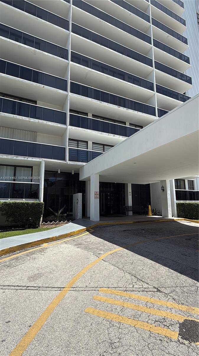3675 N Country Club Dr # 109 — Photo 4
