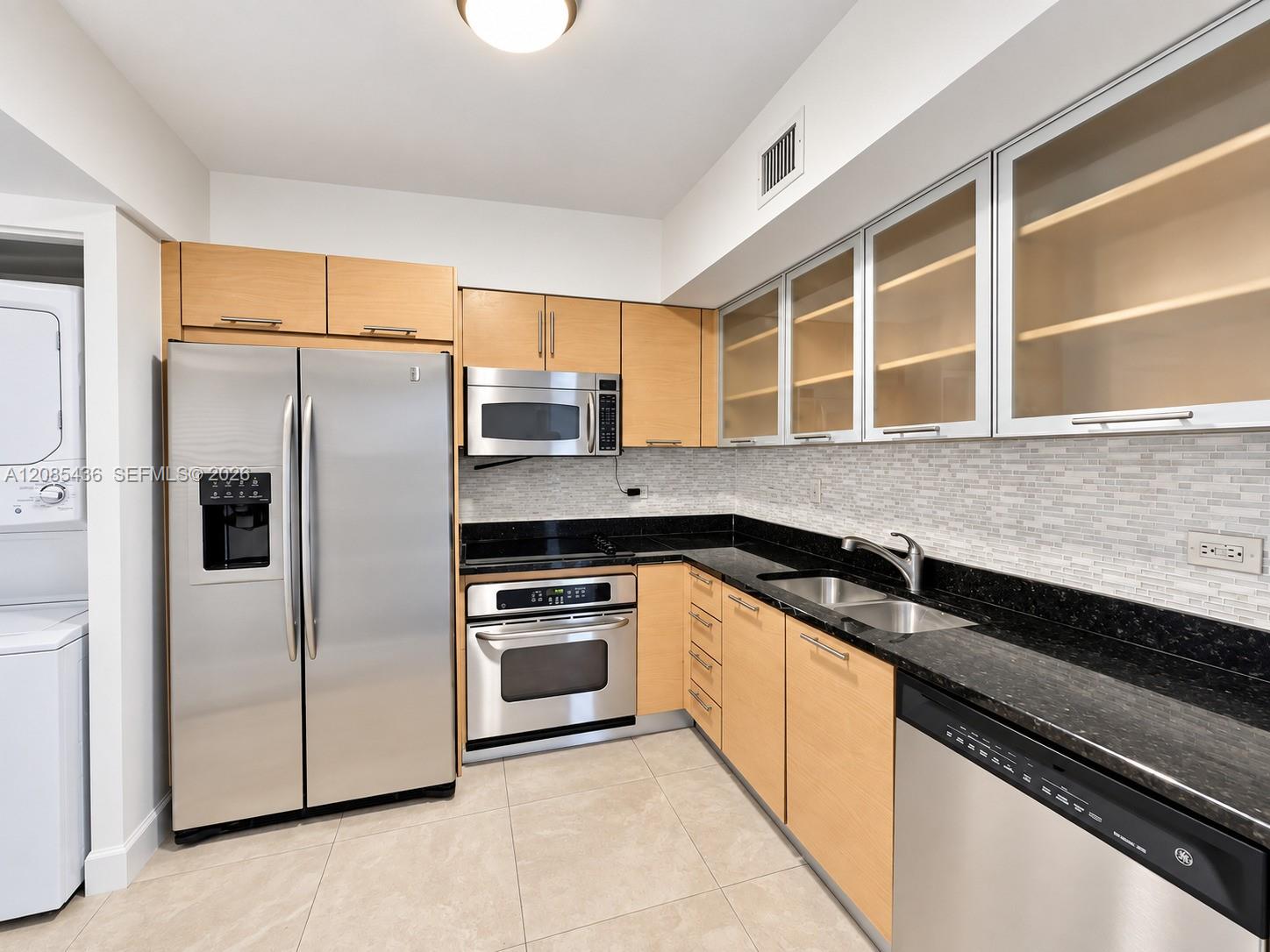 31 SE 5th St # 2808 — Photo 3