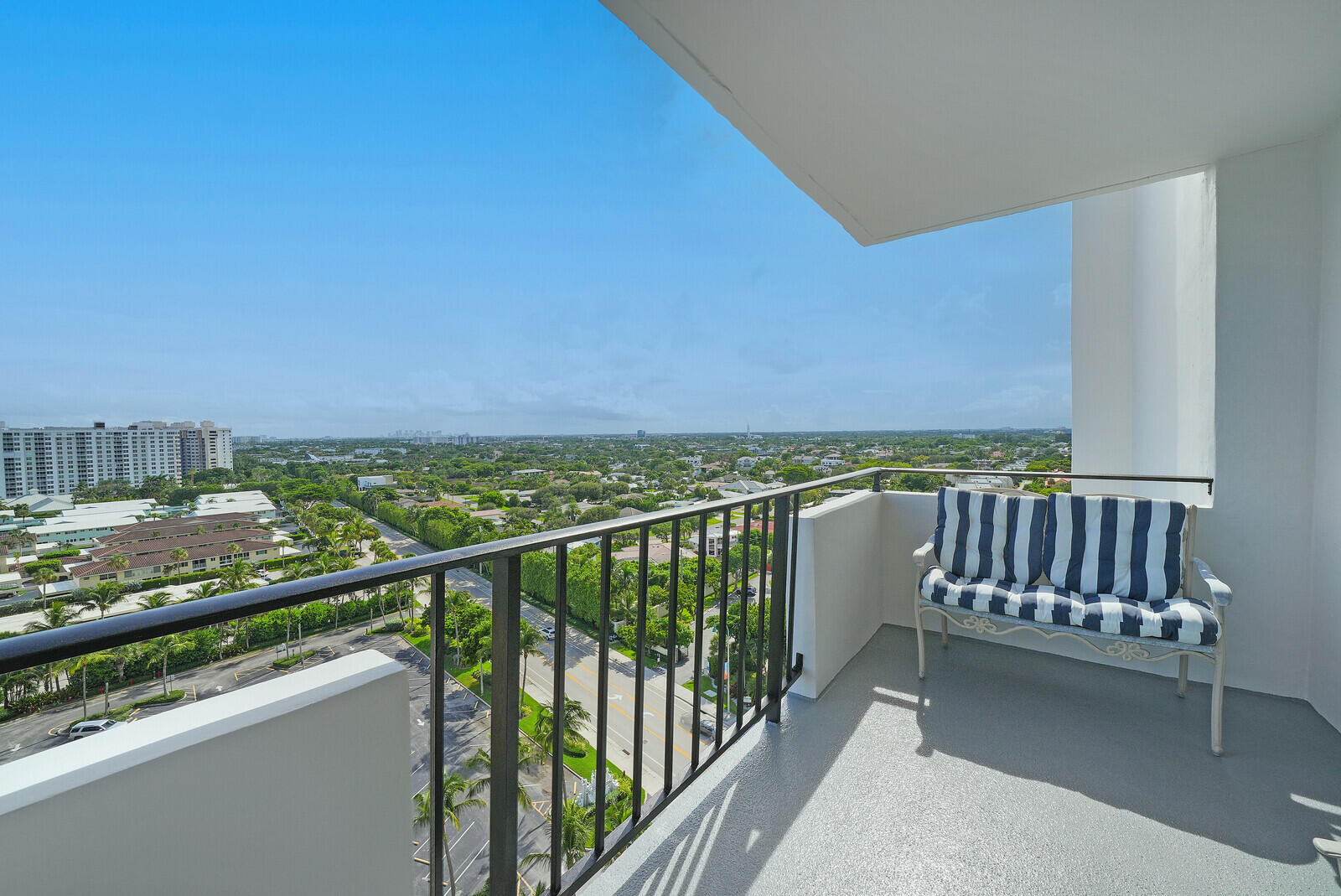 2000 S OCEAN Boulevard # 14L — Photo 3