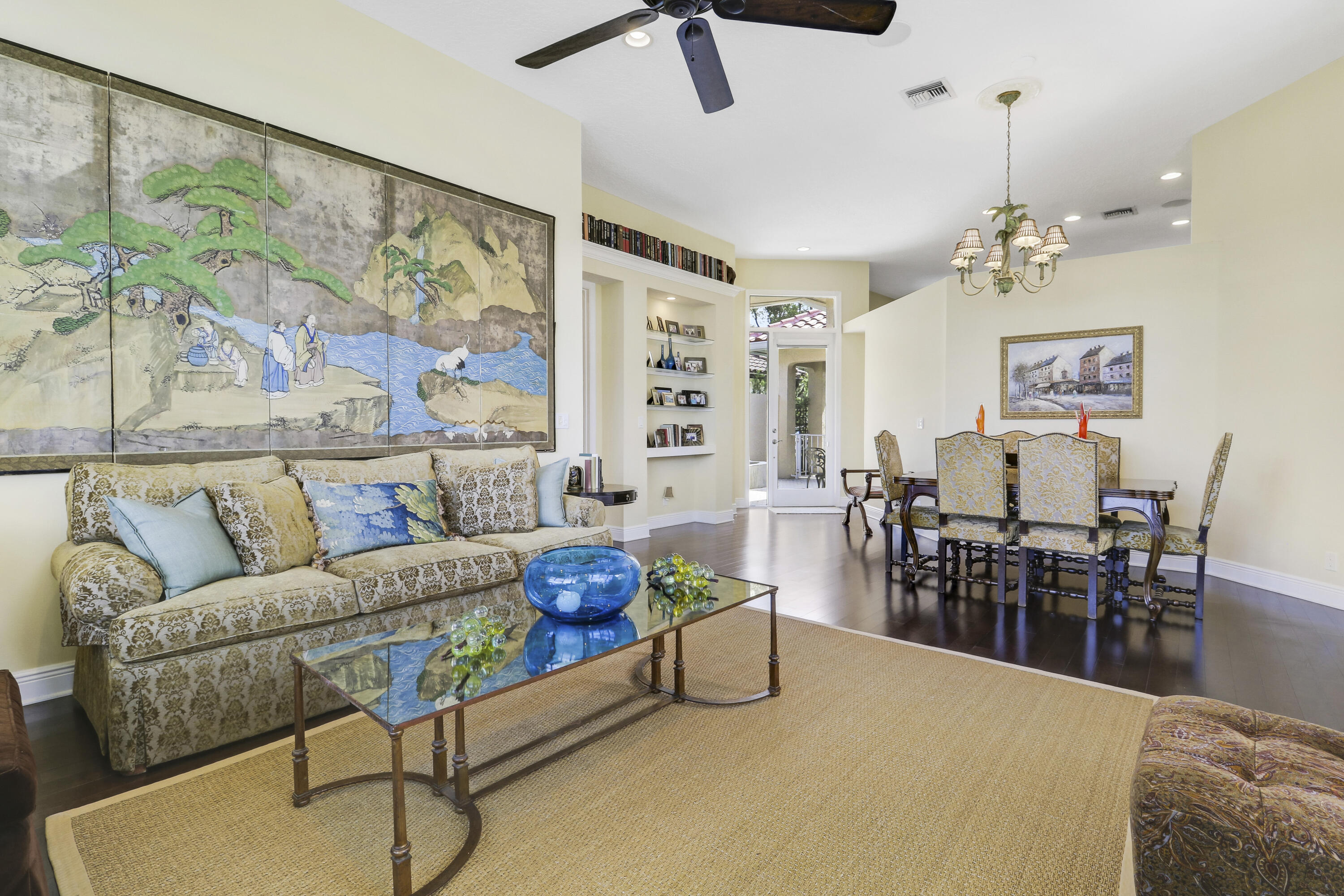 2189 Regents Boulevard — Photo 4