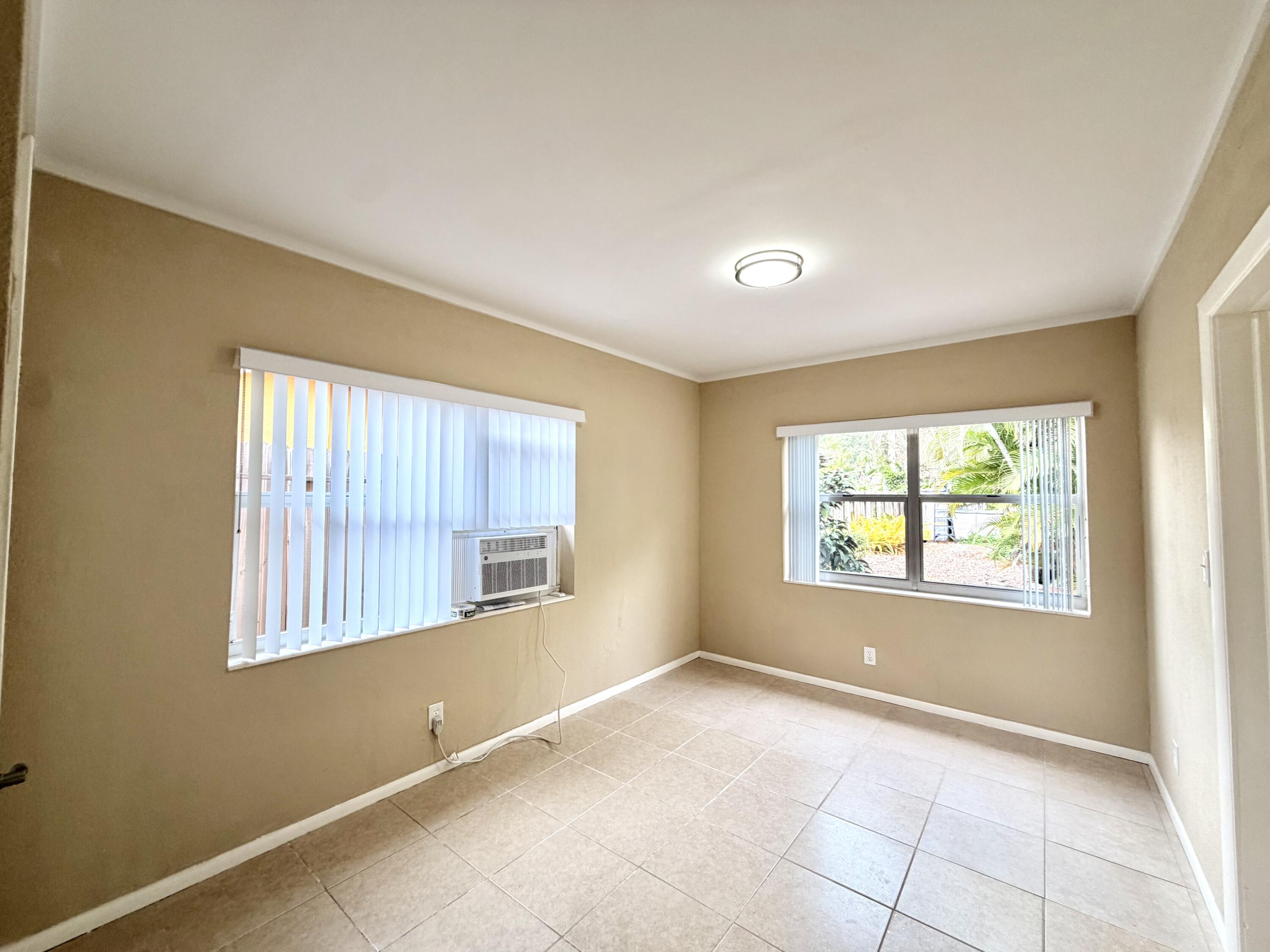 1421 NW 2nd Ave # B — Photo 5