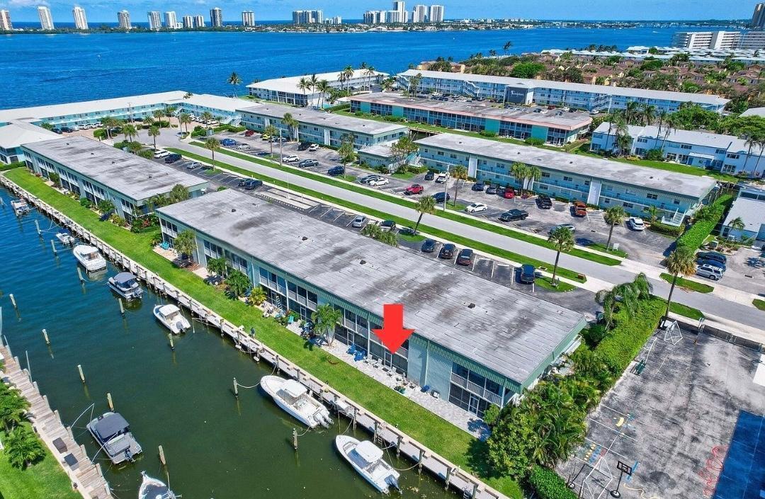 121 Wettaw Lane # 116, North Palm Beach FL 33408