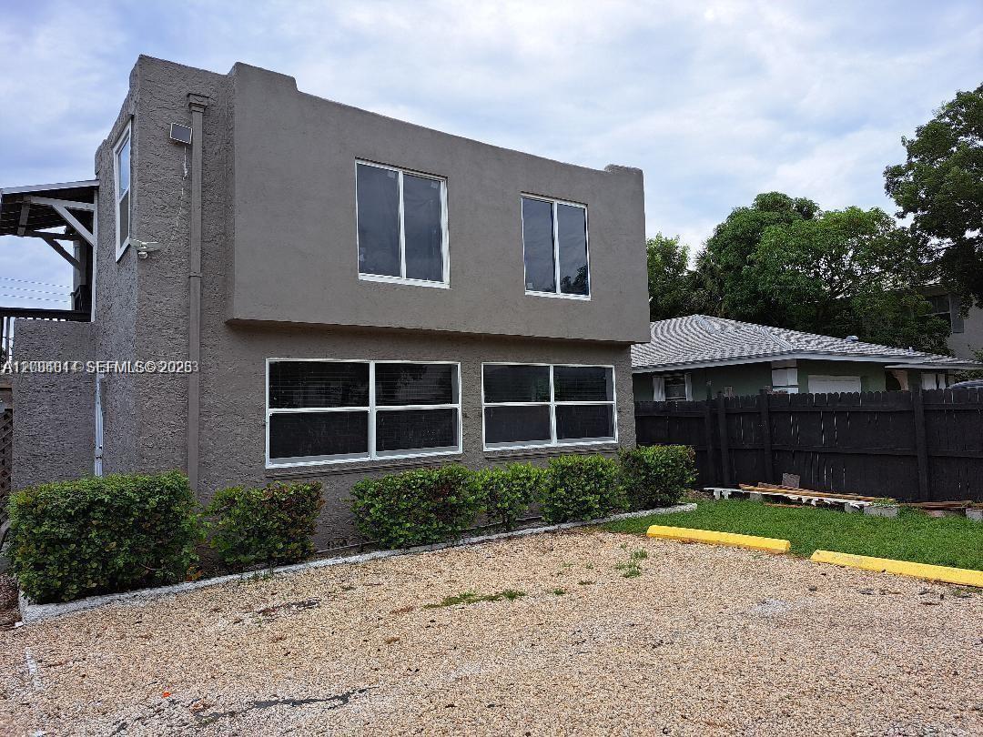 217 Southridge Rd # Lower Unit — Photo 2