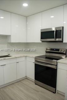 964 N 18th Ct — Photo 4