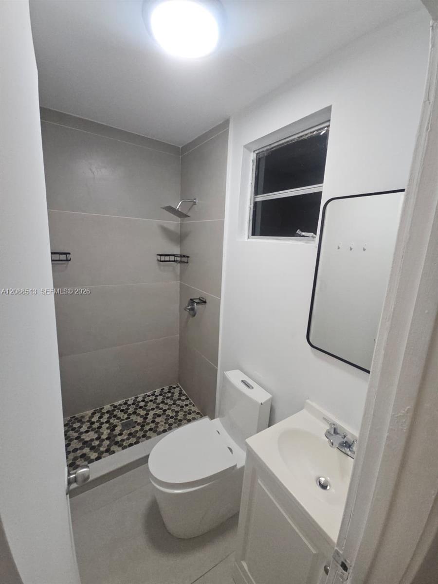 784 NW 100th St # C — Photo 4