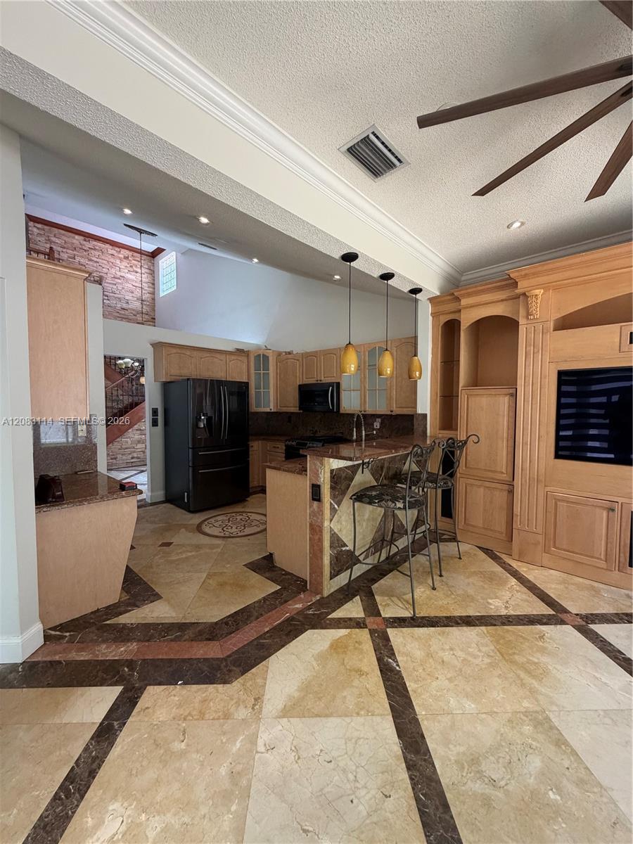 4305 SW 153rd Ave — Photo 4