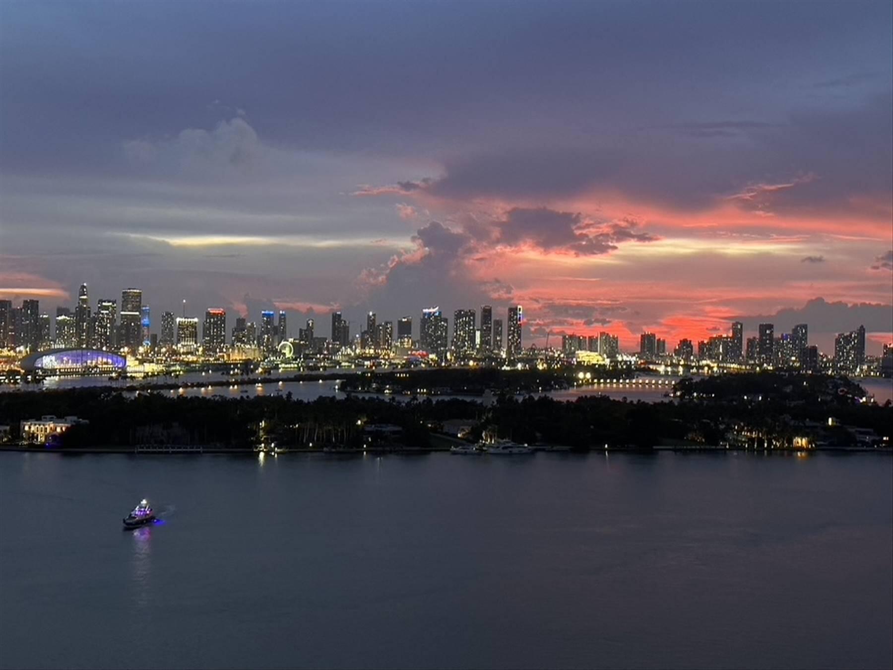 540 WEST Avenue # 2011, Miami Beach FL 33139