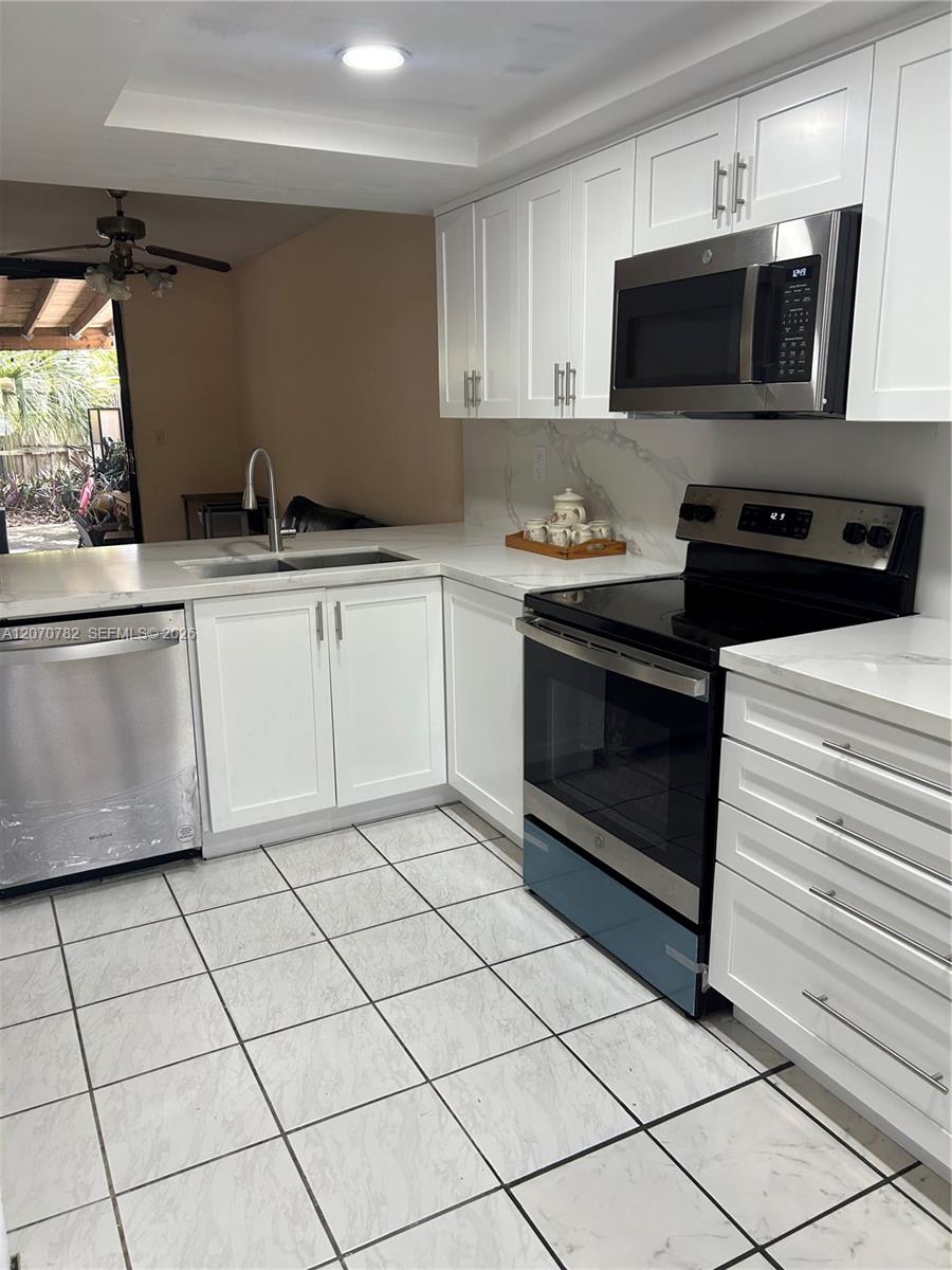 12242 SW 16th Ter # L — Photo 4
