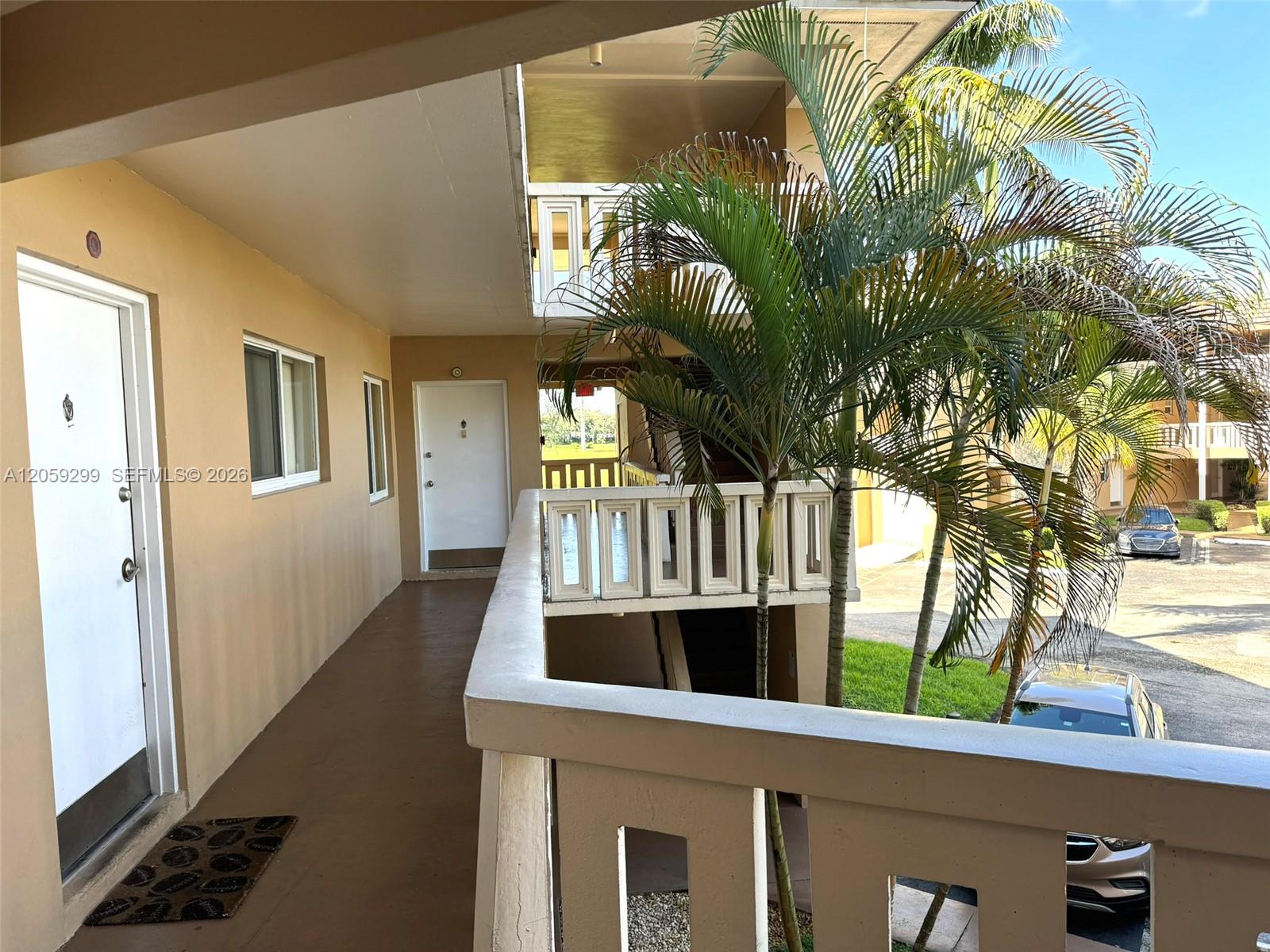 7400 Miami Lakes Dr # D206 — Photo 2