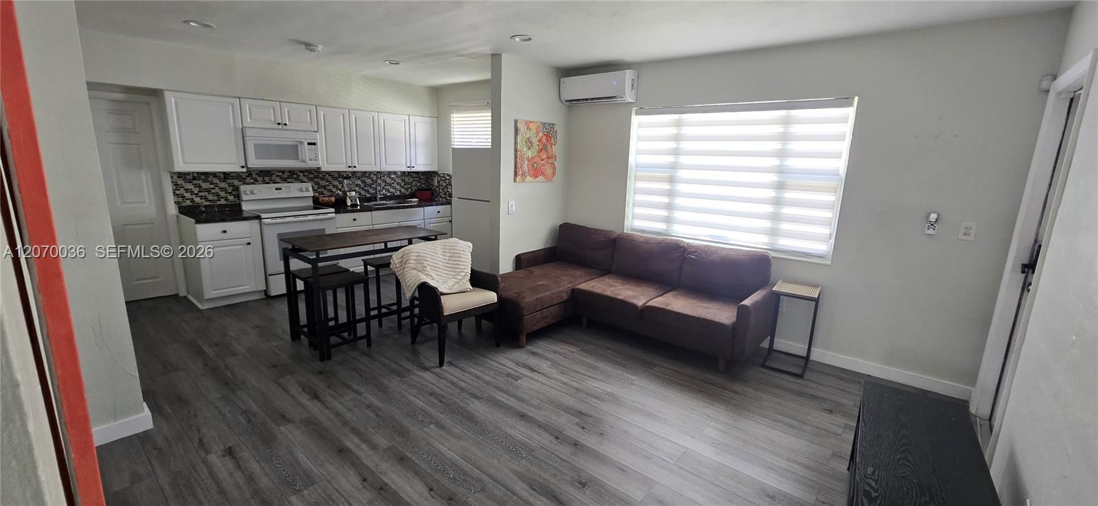 1130 NE 111th St # 1130, Miami FL 33161