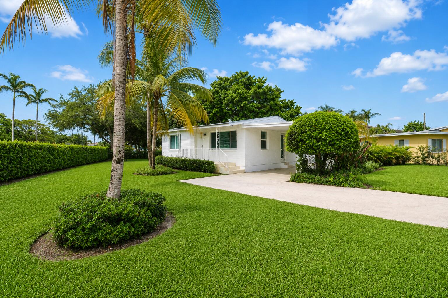 2516 Lorraine Court — Photo 4