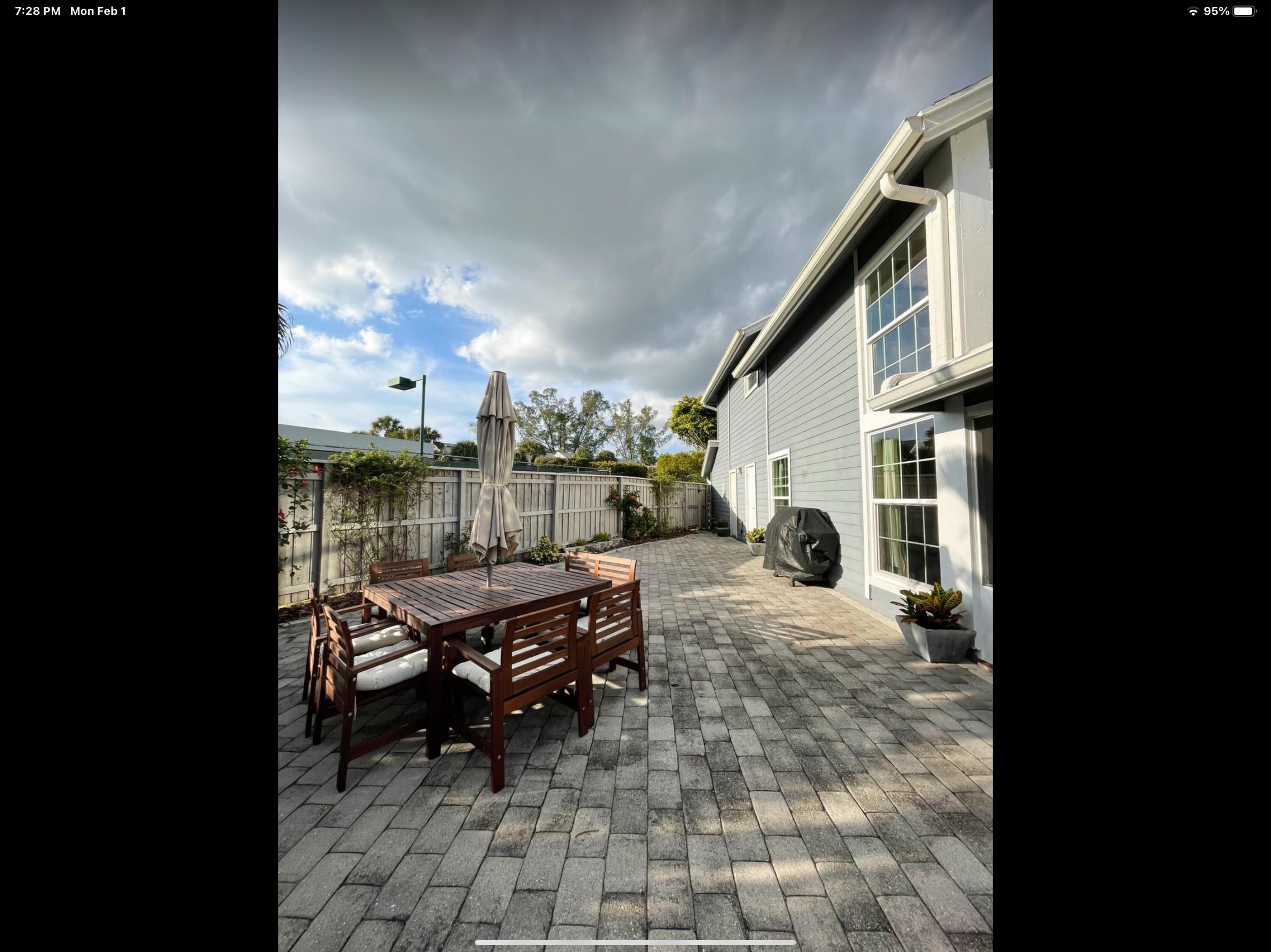 5052 POINTE EMERALD Lane, Boca Raton FL 33486