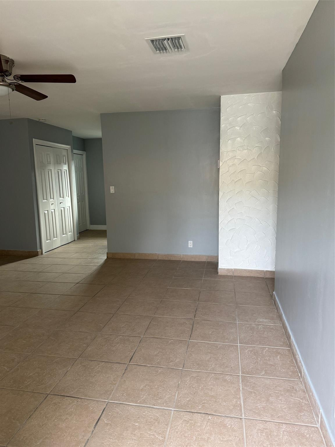 1036 NW 5TH Avenue — Photo 3