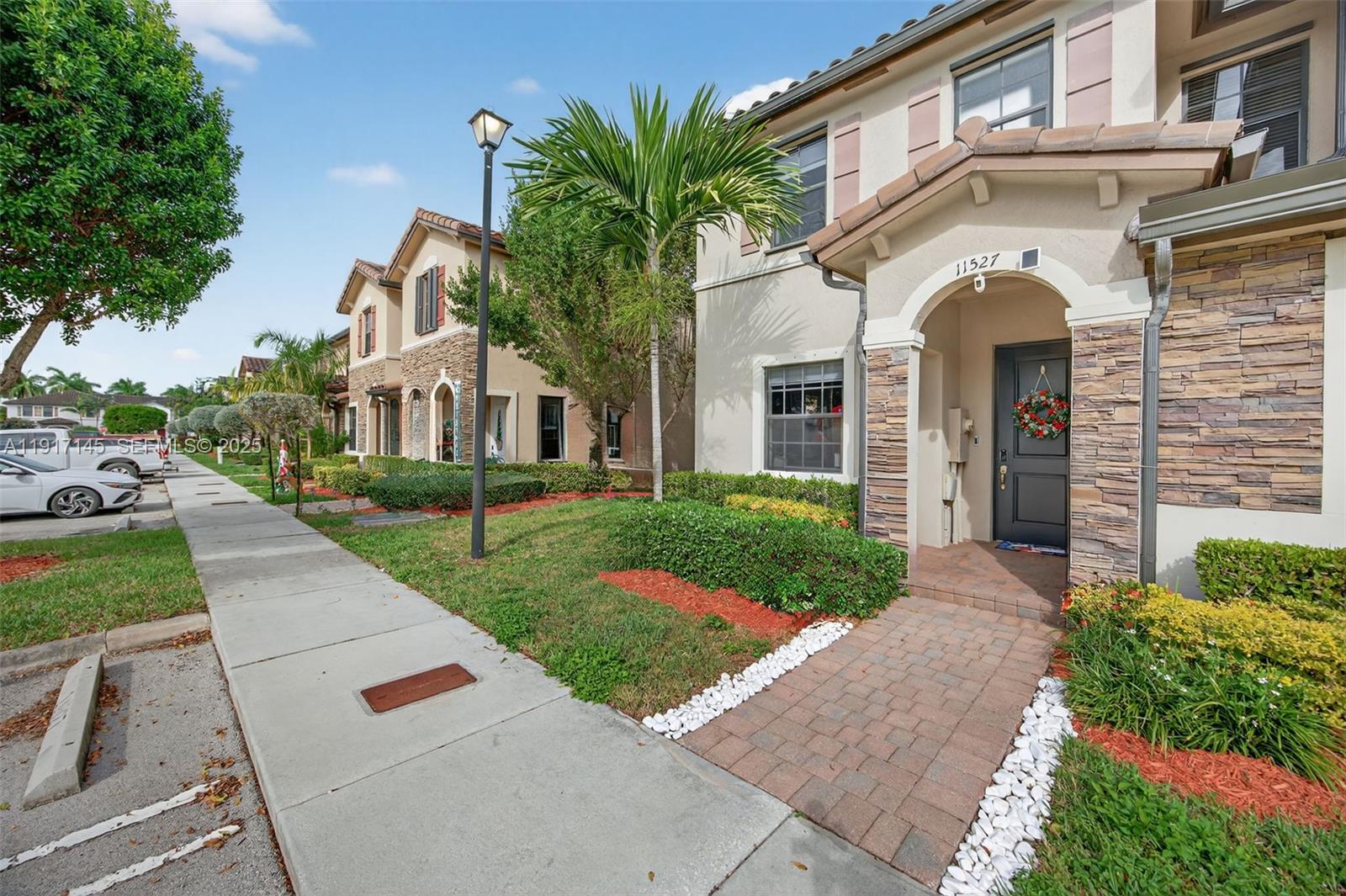 11527 SW 248th Ln — Photo 3