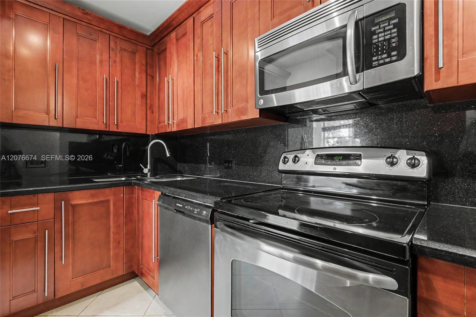 1625 SE 10th Ave # 501 — Photo 4