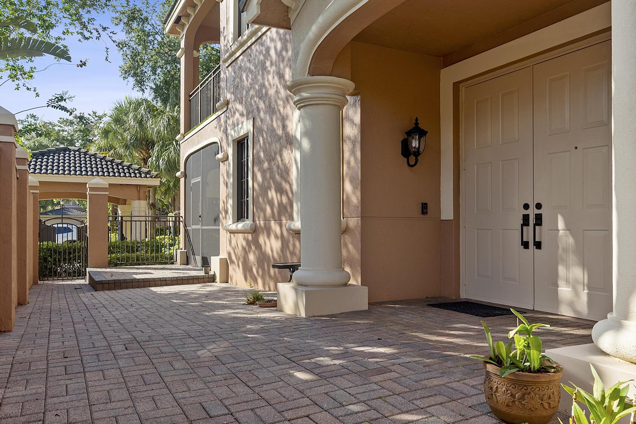 2742 Kinsington Circle — Photo 4