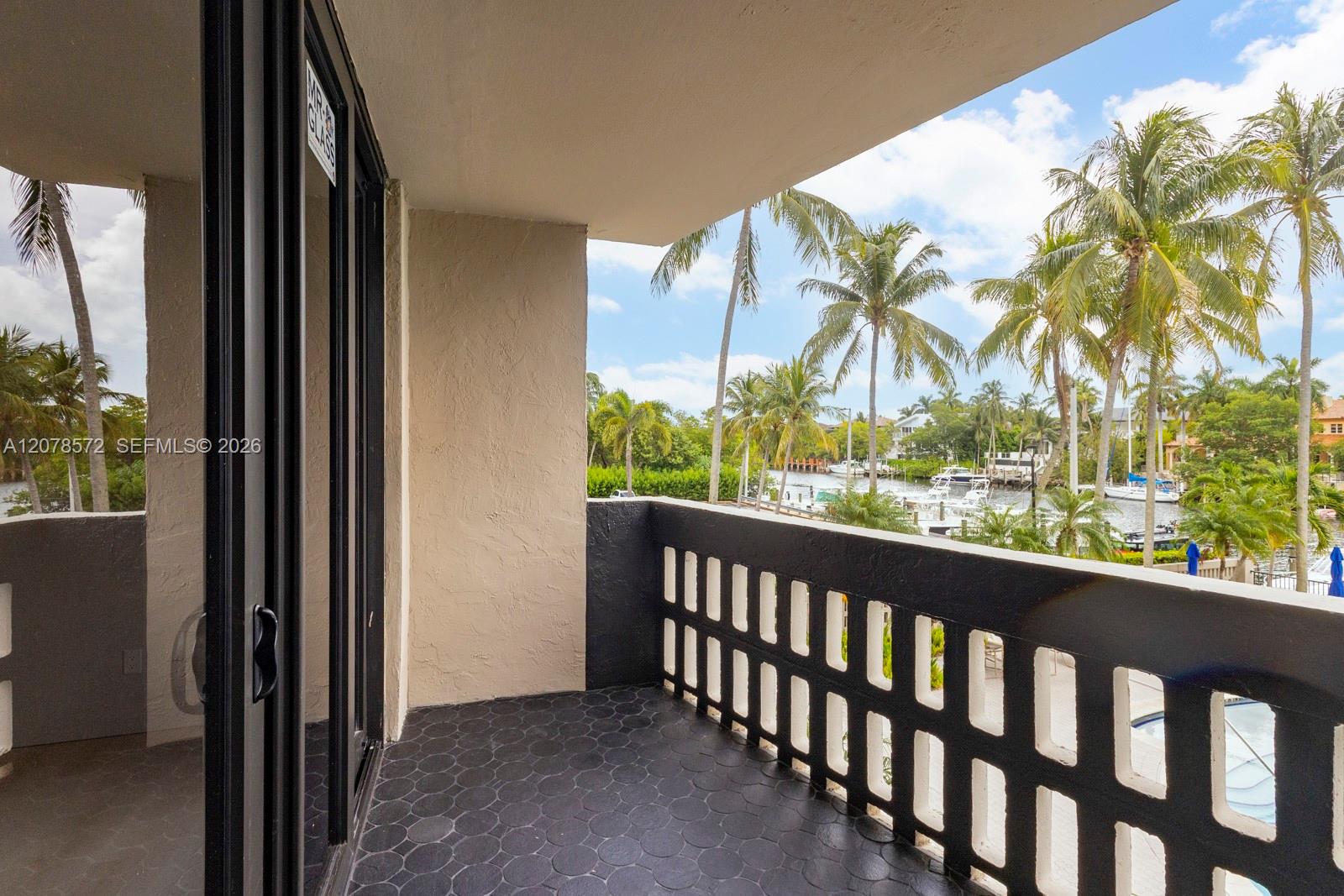 90 Edgewater Dr # 224 — Photo 5