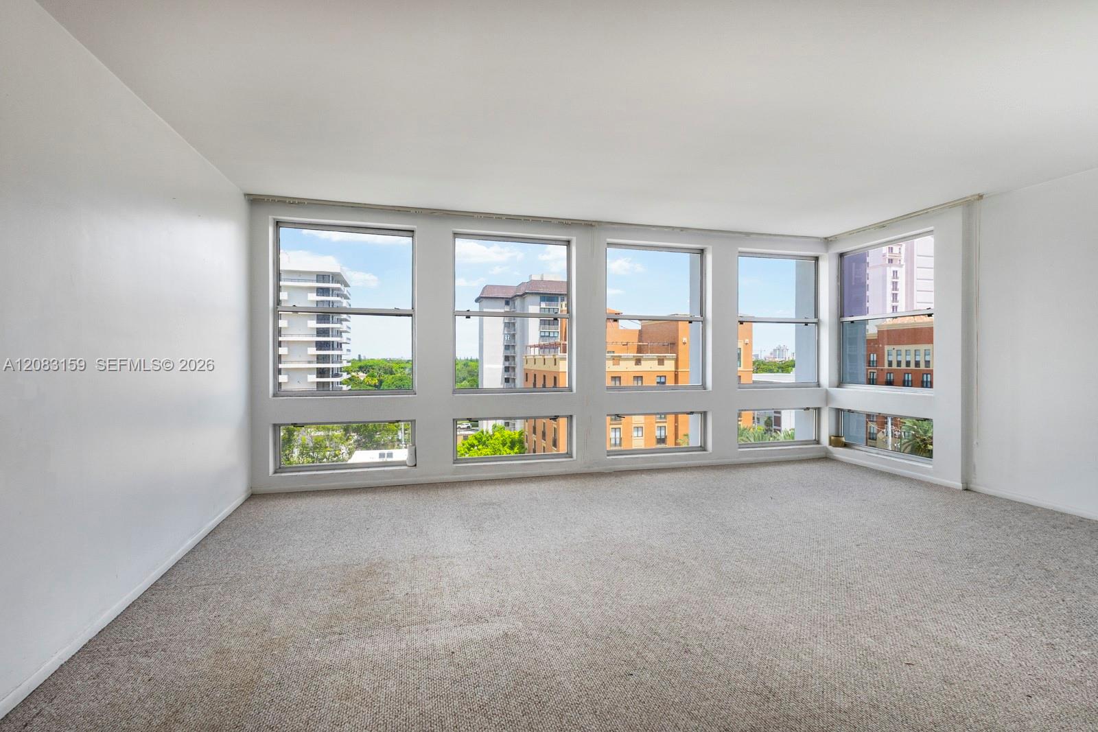 700 Biltmore Way # 719 — Photo 2