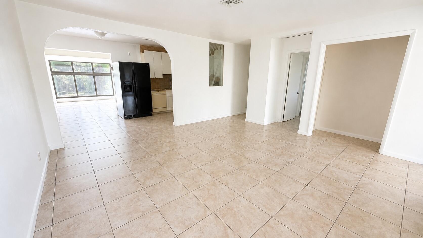 360 NW 65TH Avenue — Photo 3