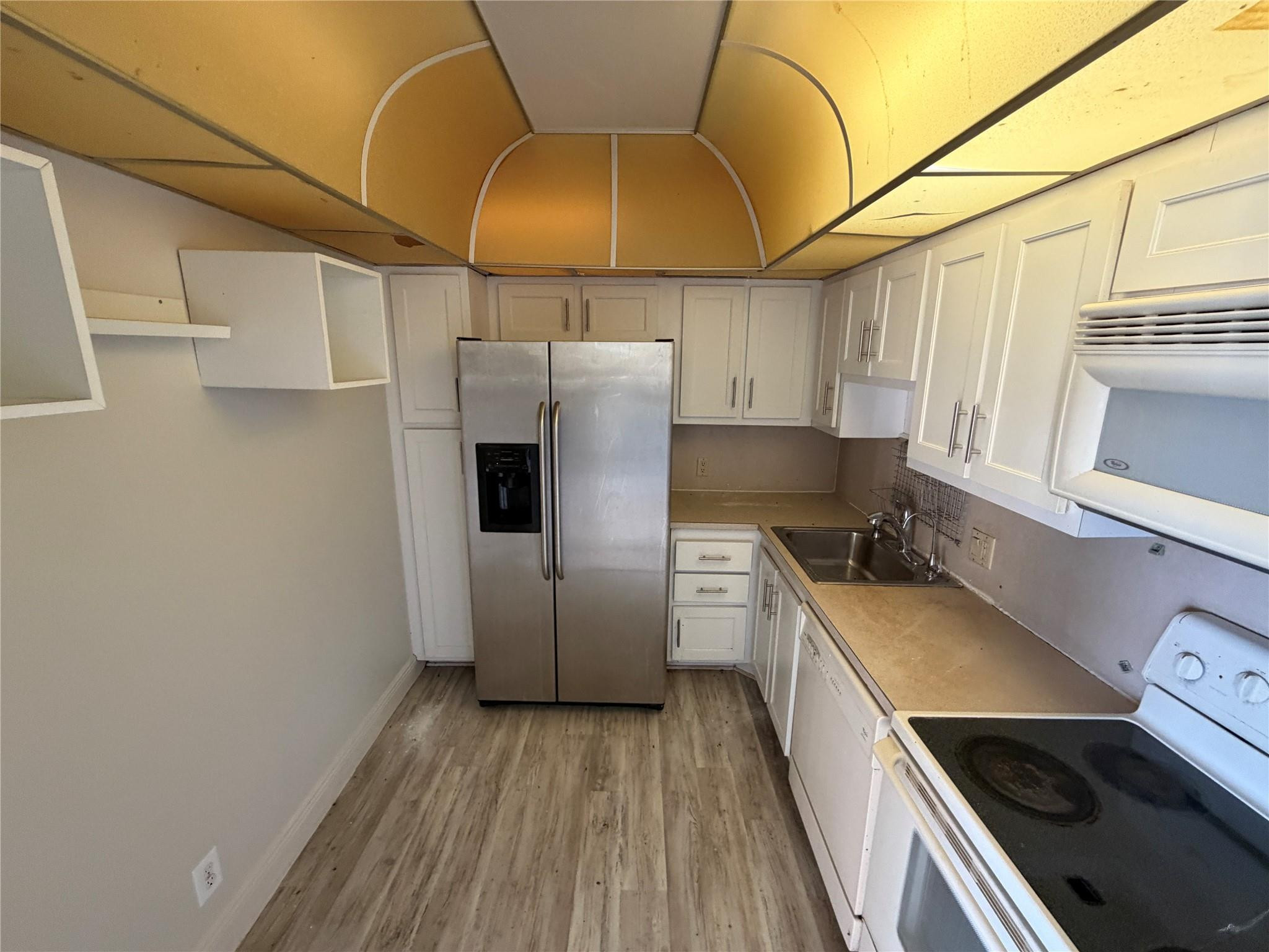 20335 W COUNTRY CLUB Drive # 1101 — Photo 4