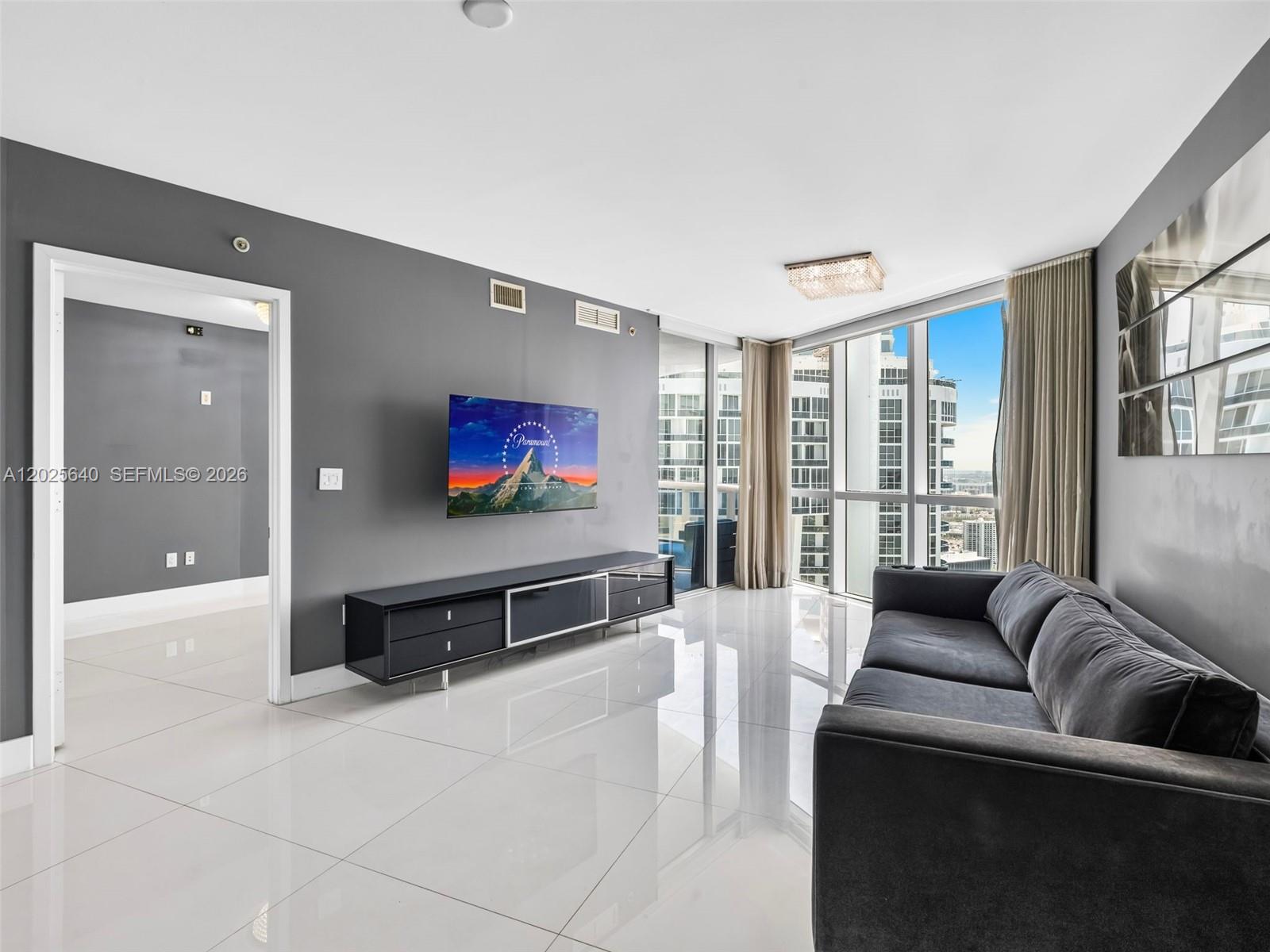 18201 Collins Ave # 5303, Sunny Isles Beach FL 33160