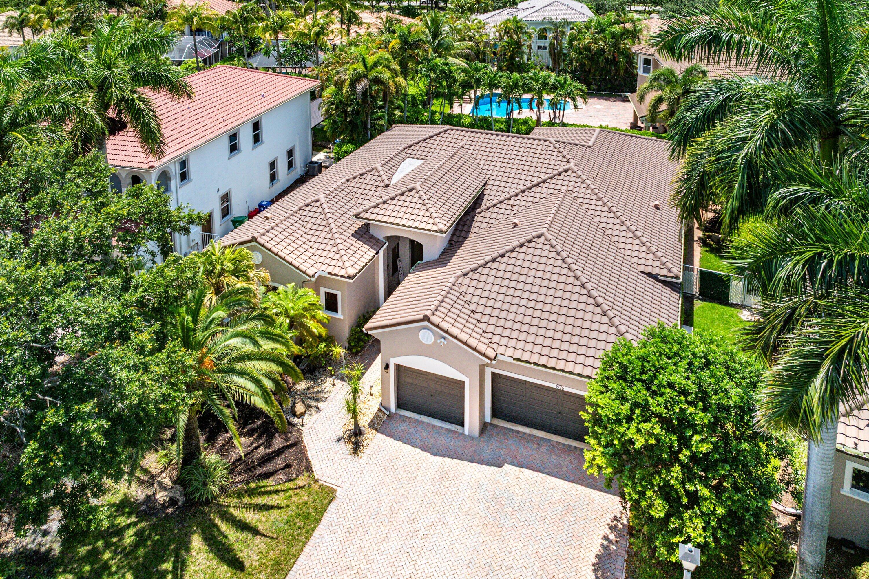 876 NW 123rd Drive, Coral Springs FL 33071