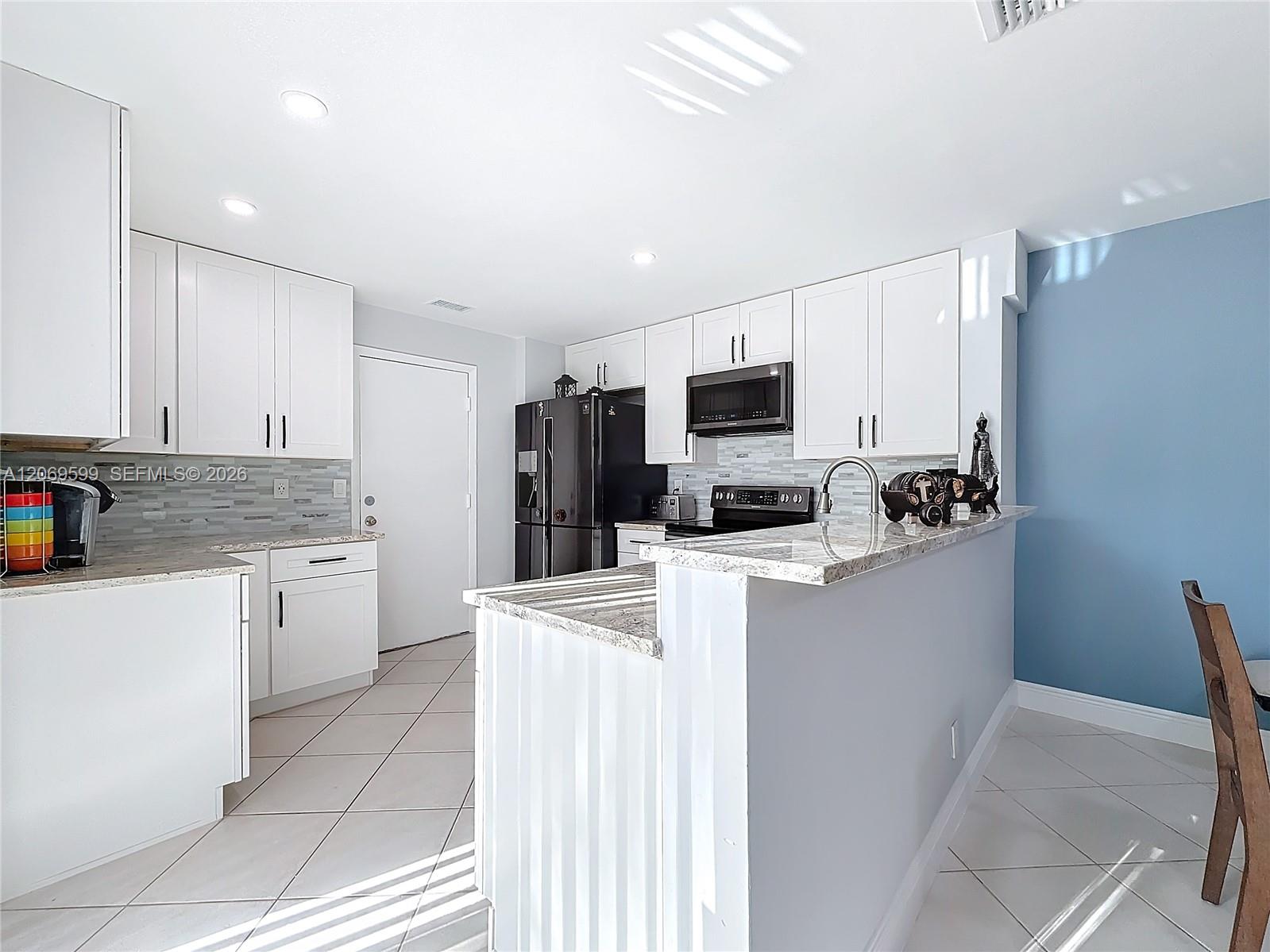 10977 Long Boat Dr # 10977 — Photo 3