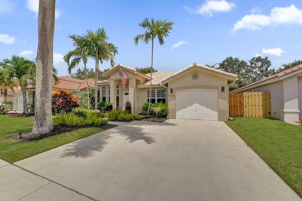 13993 N Cypress Cove Cir — Photo 2