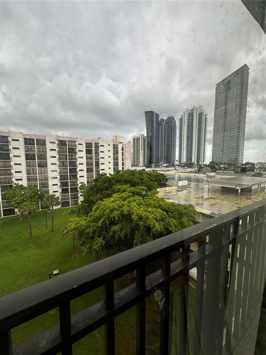 16919 N Bay Rd # 710, Sunny Isles Beach FL 33160