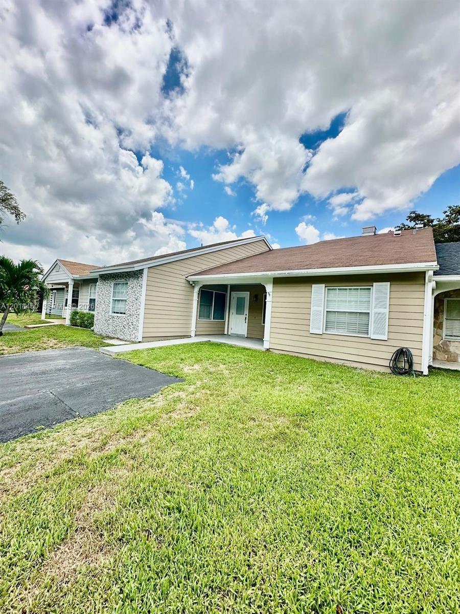 14530 SW 142nd Ct Cir, Miami FL 33186