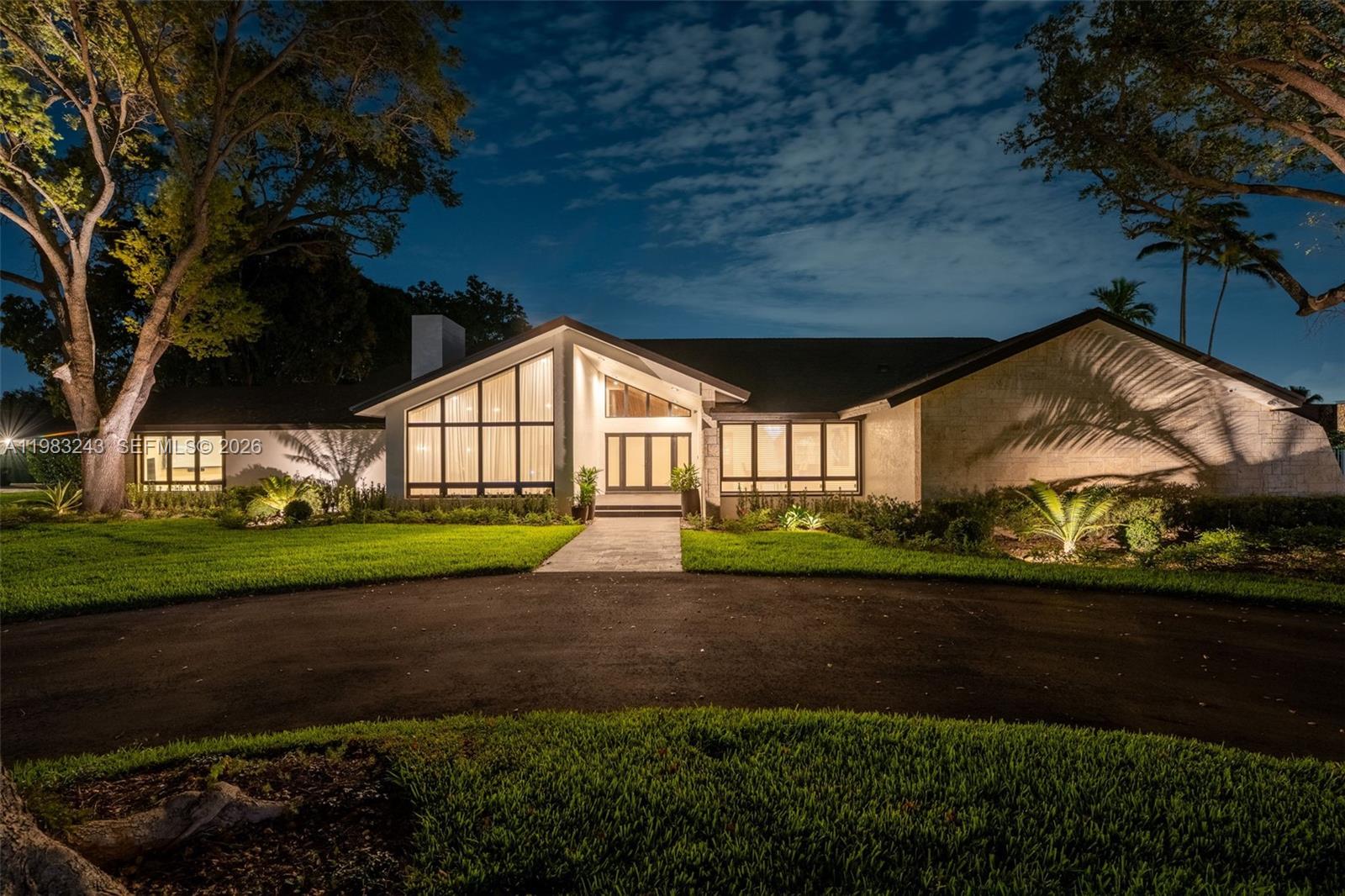 8967 SW 117th St, Miami FL 33176