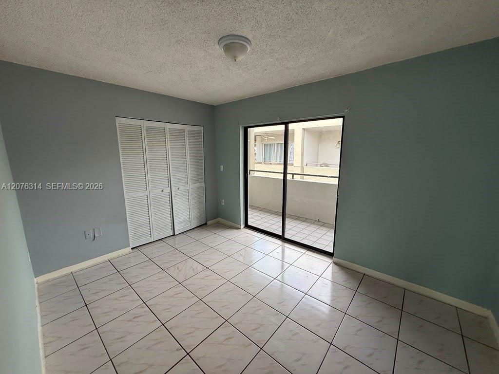 5 Olive Dr # 13 — Photo 4