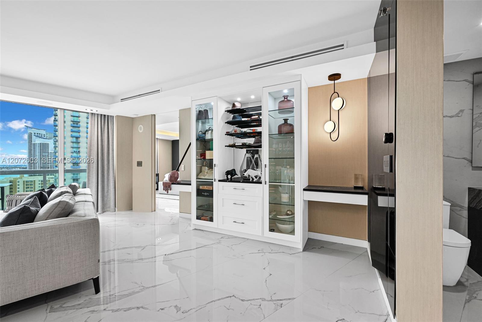 1000 S Pointe Dr # 1706 — Photo 4