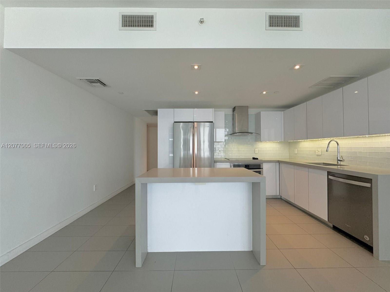 1600 NE 1st Ave # 1416 — Photo 3