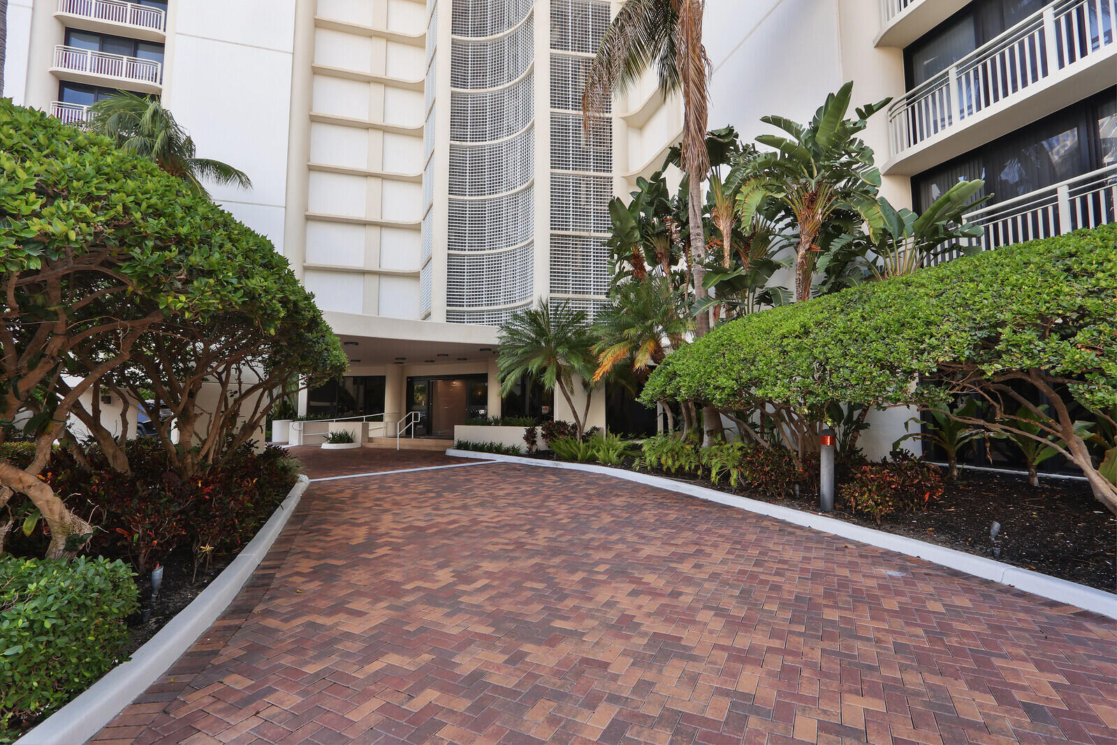 3000 N Ocean Drive # 6A — Photo 3