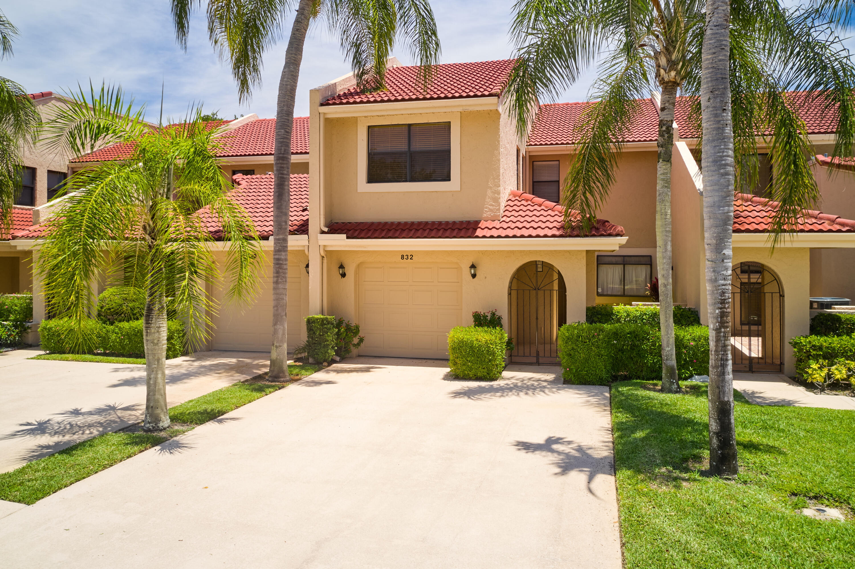 832 Windermere Way — Photo 4