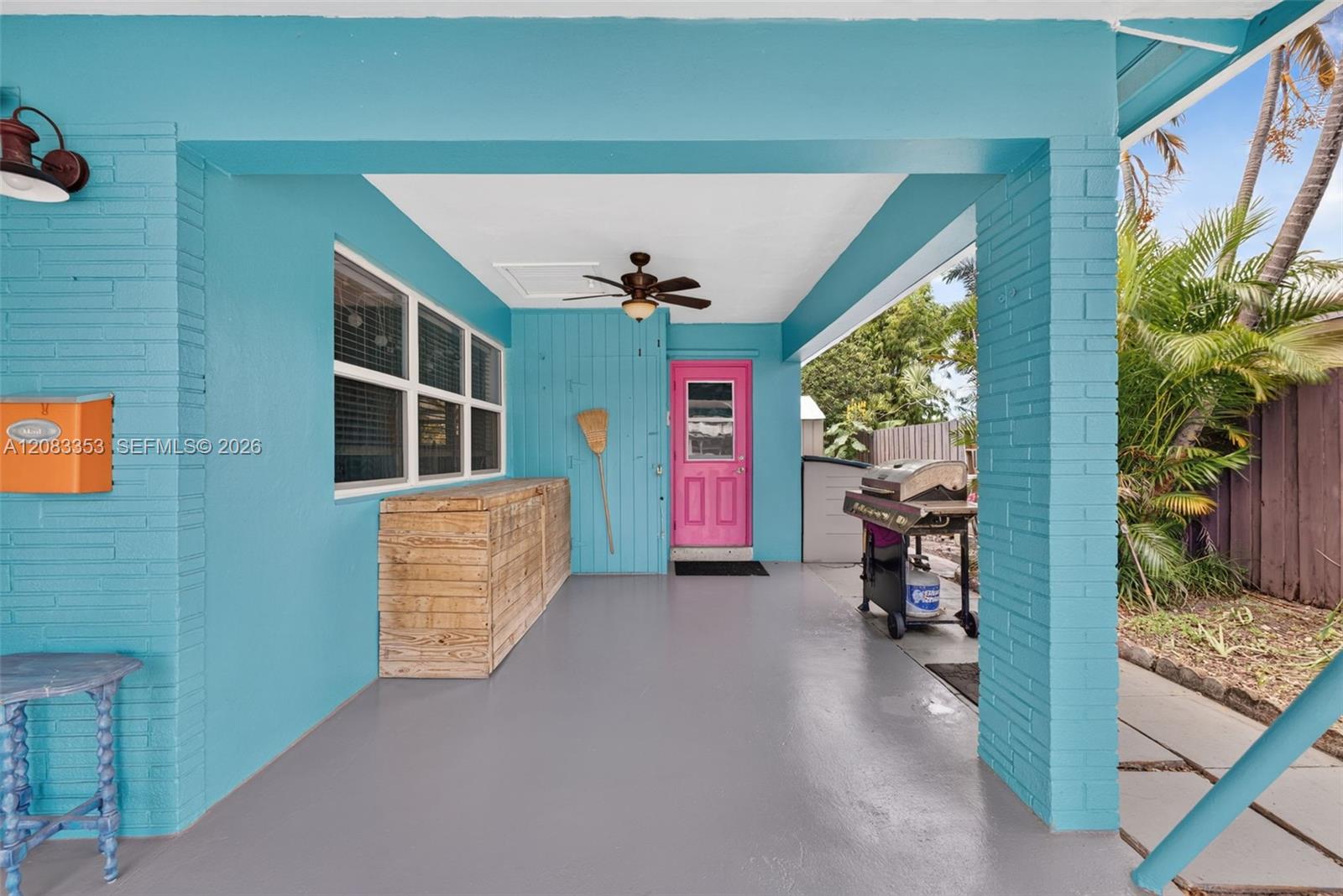 4831 NE 8th Ave — Photo 4