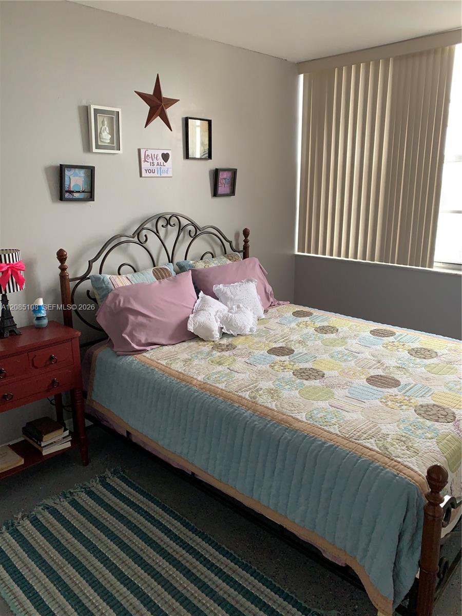 2025 NE 164th St # 808, North Miami Beach FL 33162