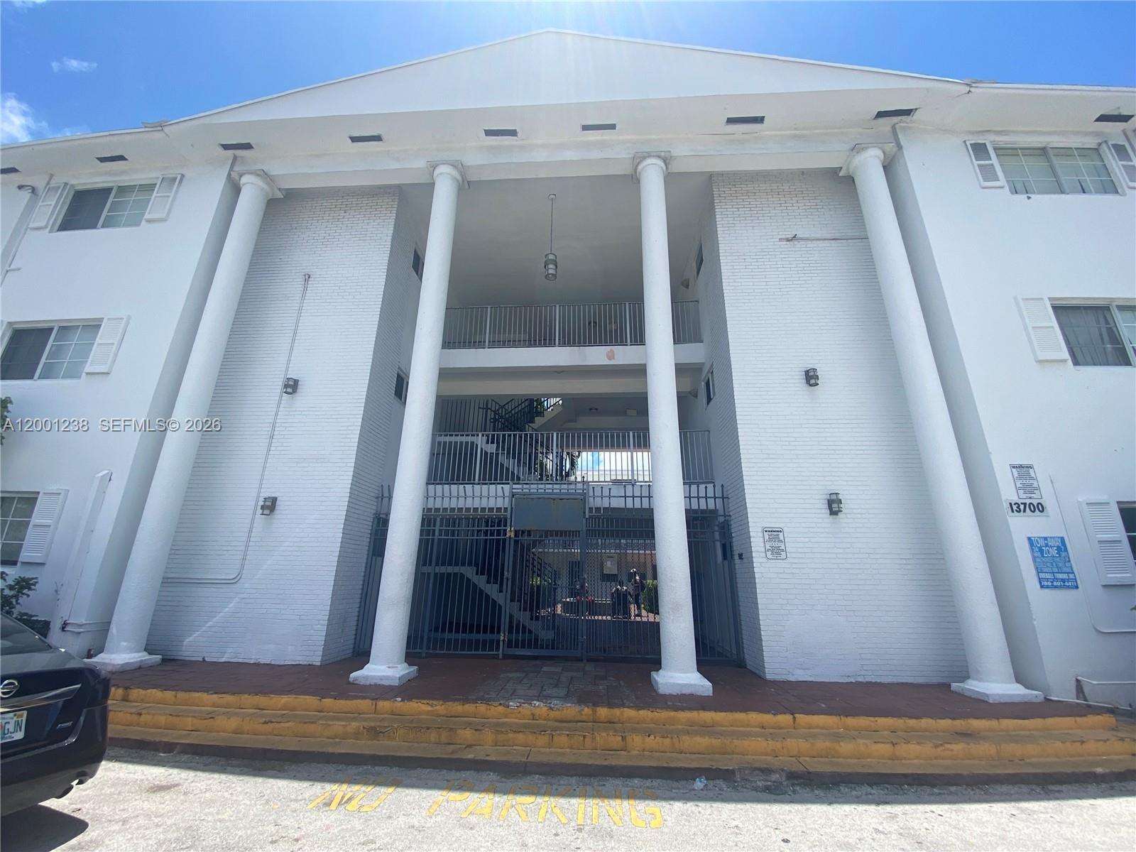13700 NE 6th Ave # 205, North Miami FL 33161