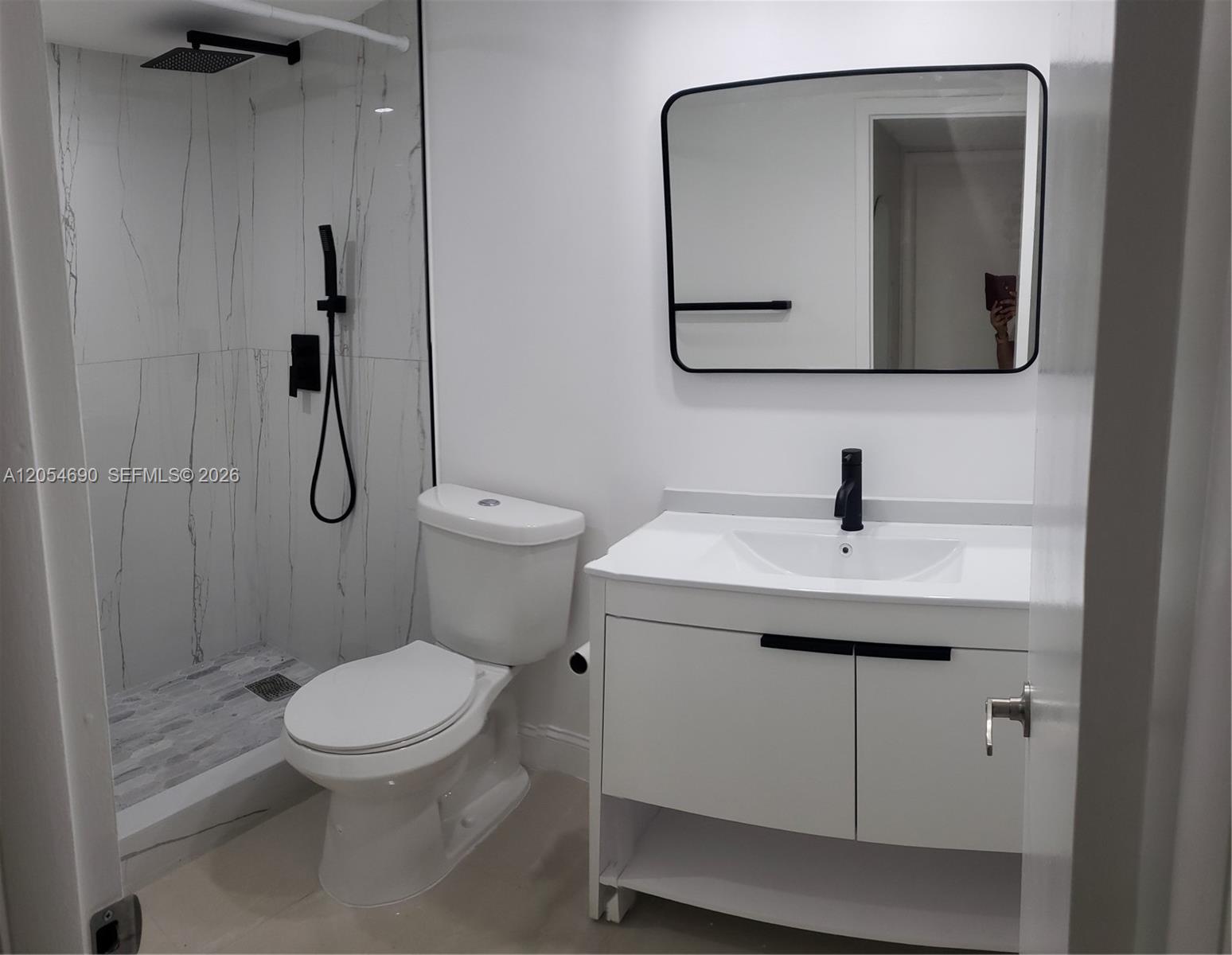 5201 NW 7th St # 207, Miami FL 33126